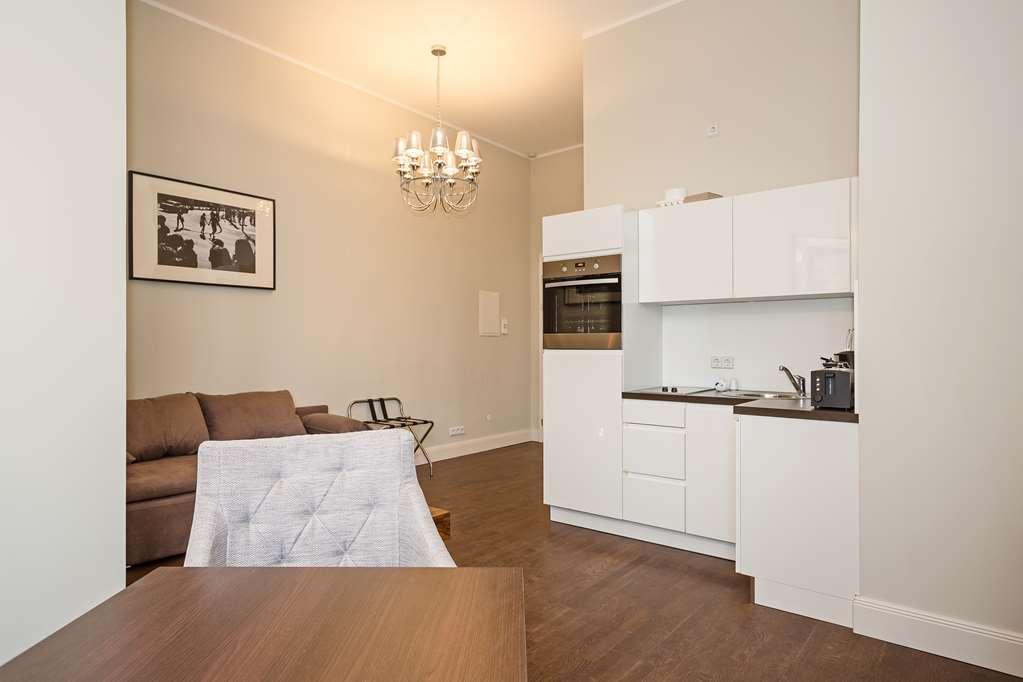 Arabel Design Apartments Berlin Restoran gambar A typical studio apartment in London